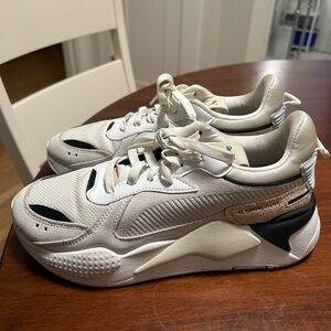 Puma Women's Sneakers - White and Black